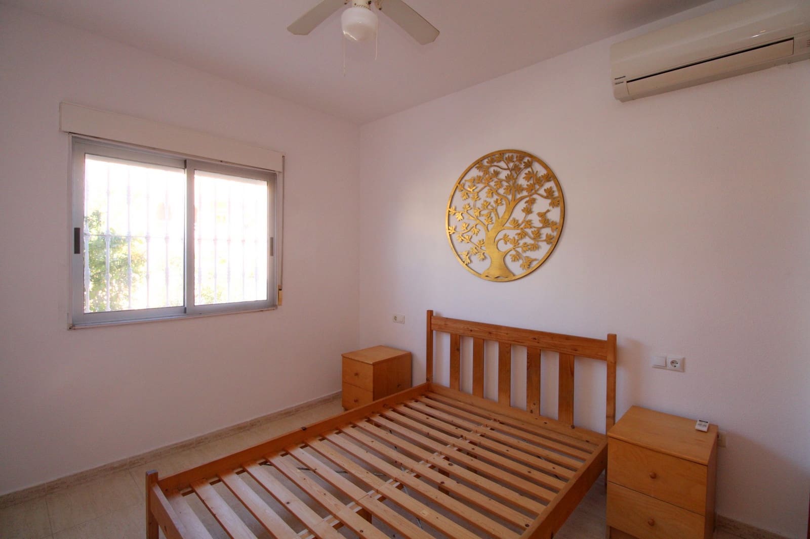 2 soveværelse Villa til salg i Villamartin med swimmingpool - € 180.000 (Ref: 9548875)