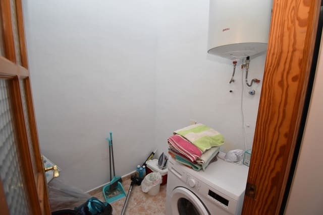 3 makuuhuone Omakotitalo myytävänä paikassa Playa Flamenca, Orihuela mukana uima-altaan - 219 000 € (Ref: 9548878)