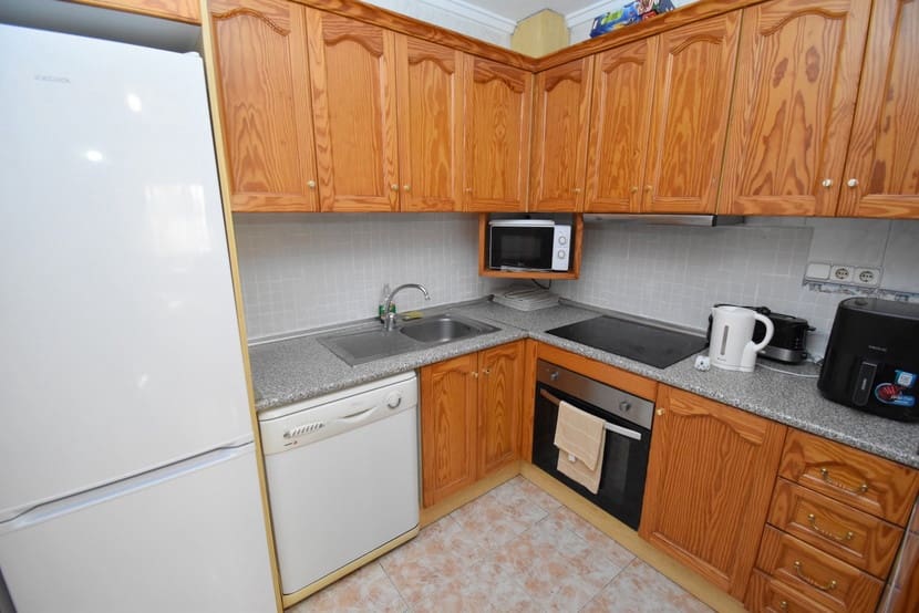 3 makuuhuone Omakotitalo myytävänä paikassa Playa Flamenca mukana uima-altaan - 219 000 € (Ref: 9548878)