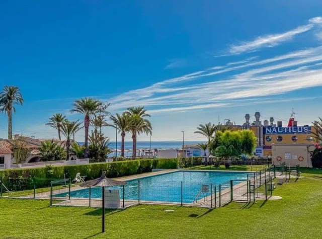 3 Zimmer Apartment zu verkaufen in Punta Prima, Torrevieja mit Pool - 329.700 € (Ref: 9548880)