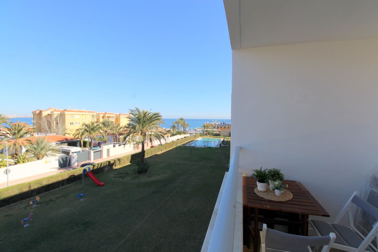 3 Zimmer Apartment zu verkaufen in Punta Prima mit Pool - 329.700 € (Ref: 9548880)