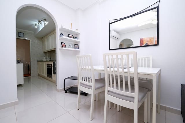 2 makuuhuone Huoneisto myytävänä paikassa Punta Prima, Torrevieja mukana uima-altaan - 149 995 € (Ref: 9548883)