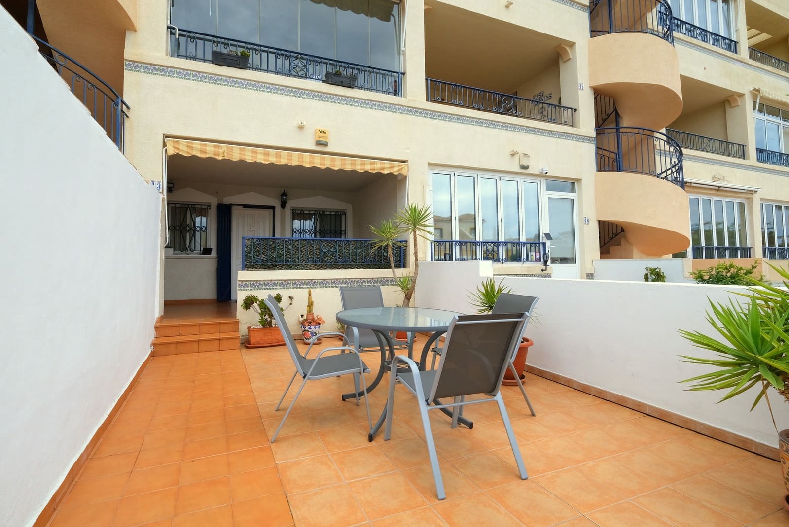 2 Zimmer Apartment zu verkaufen in Punta Prima mit Pool - 149.995 € (Ref: 9548883)