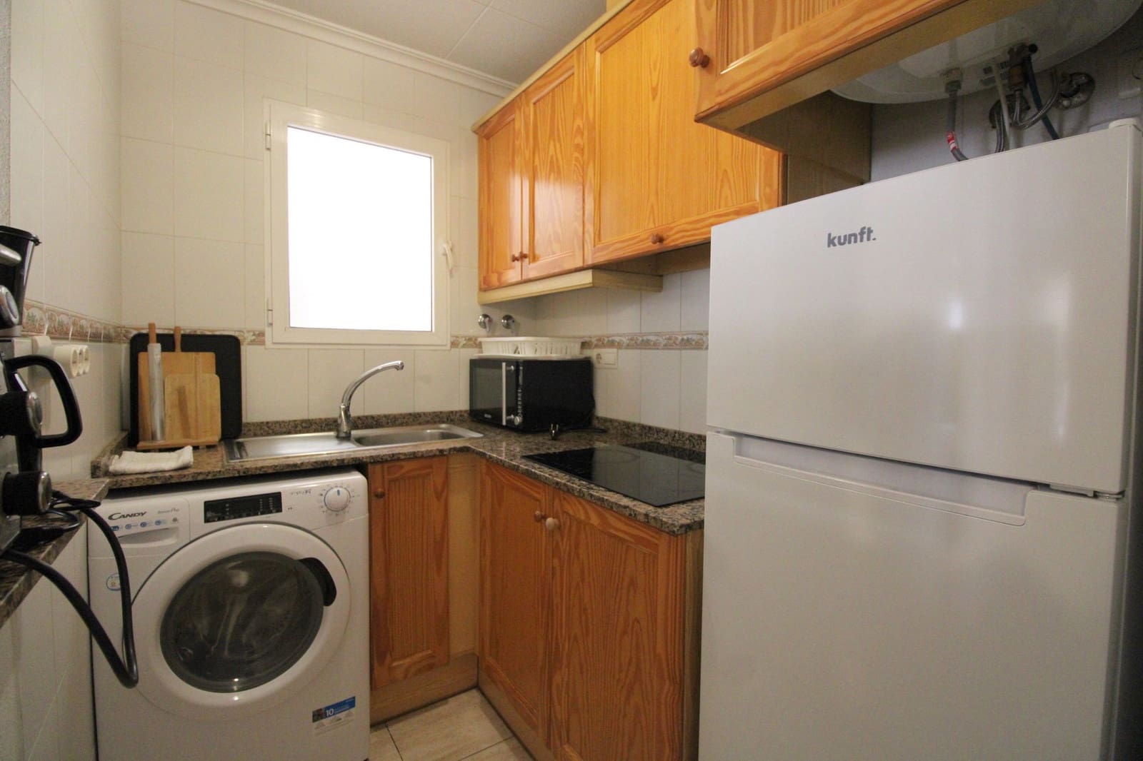 2 makuuhuone Huoneisto myytävänä paikassa Torrevieja mukana uima-altaan - 120 000 € (Ref: 9548884)