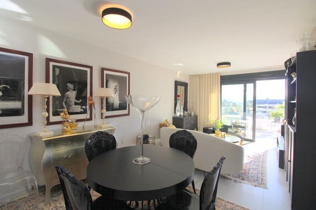 2 slaapkamer Penthouse te koop in Playa Flamenca, Orihuela met zwembad - € 499.000 (Ref: 9548886)