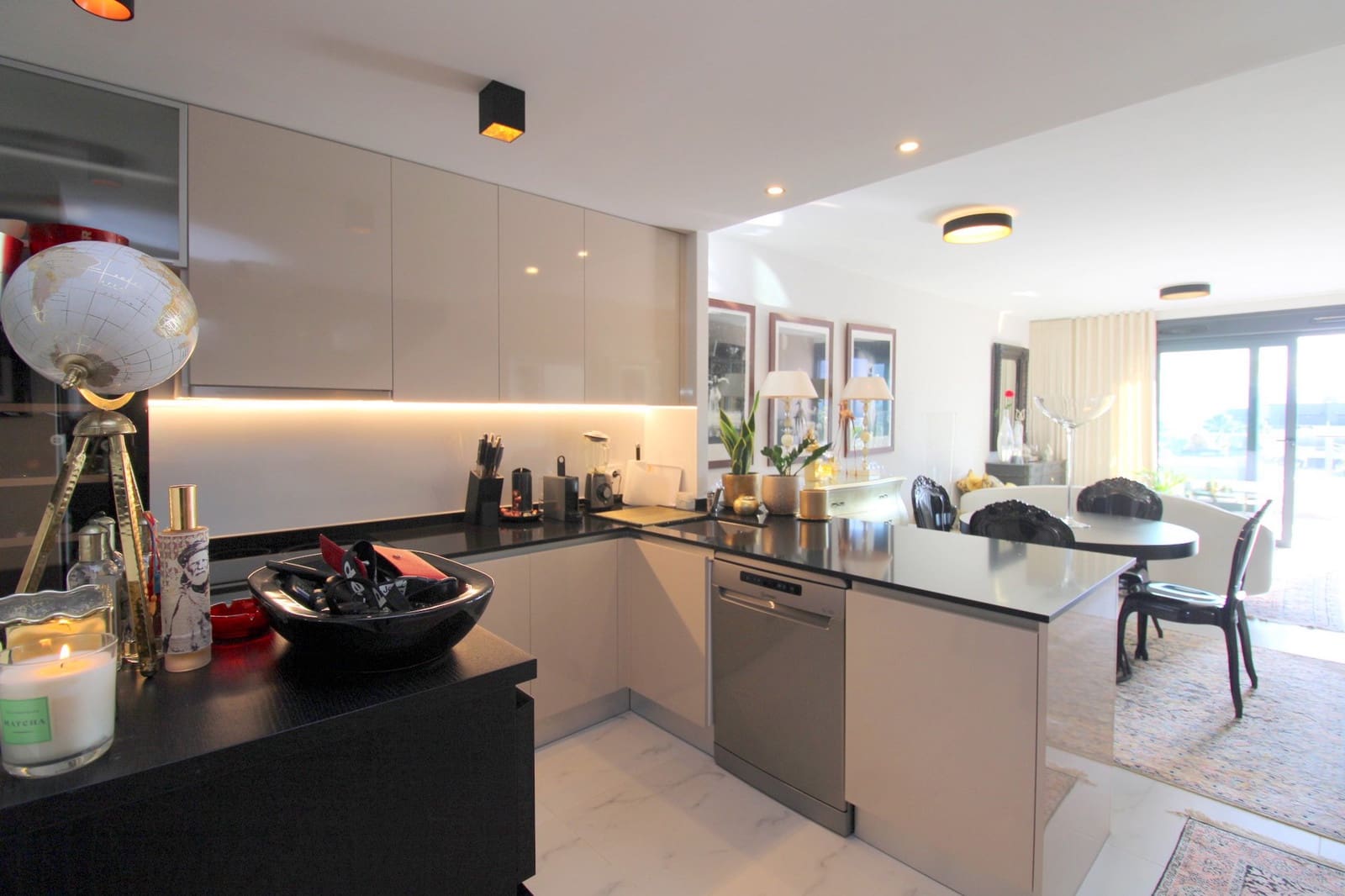 2 slaapkamer Penthouse te koop in Playa Flamenca met zwembad - € 499.000 (Ref: 9548886)