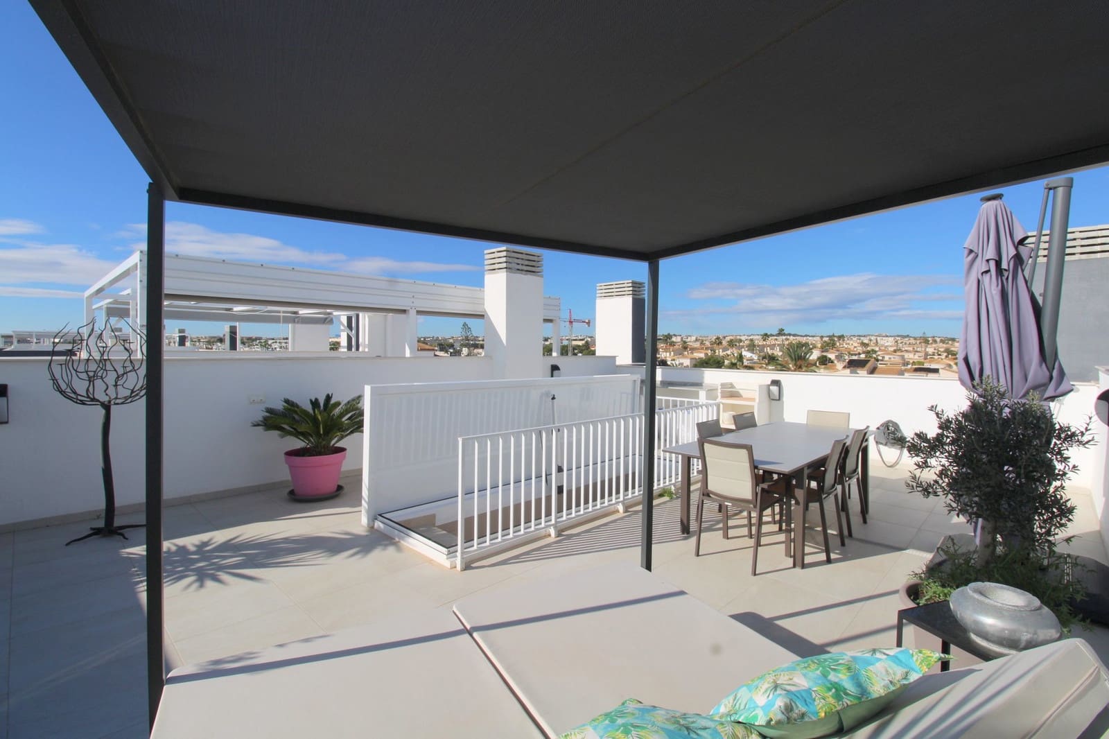 2 slaapkamer Penthouse te koop in Playa Flamenca met zwembad - € 499.000 (Ref: 9548886)