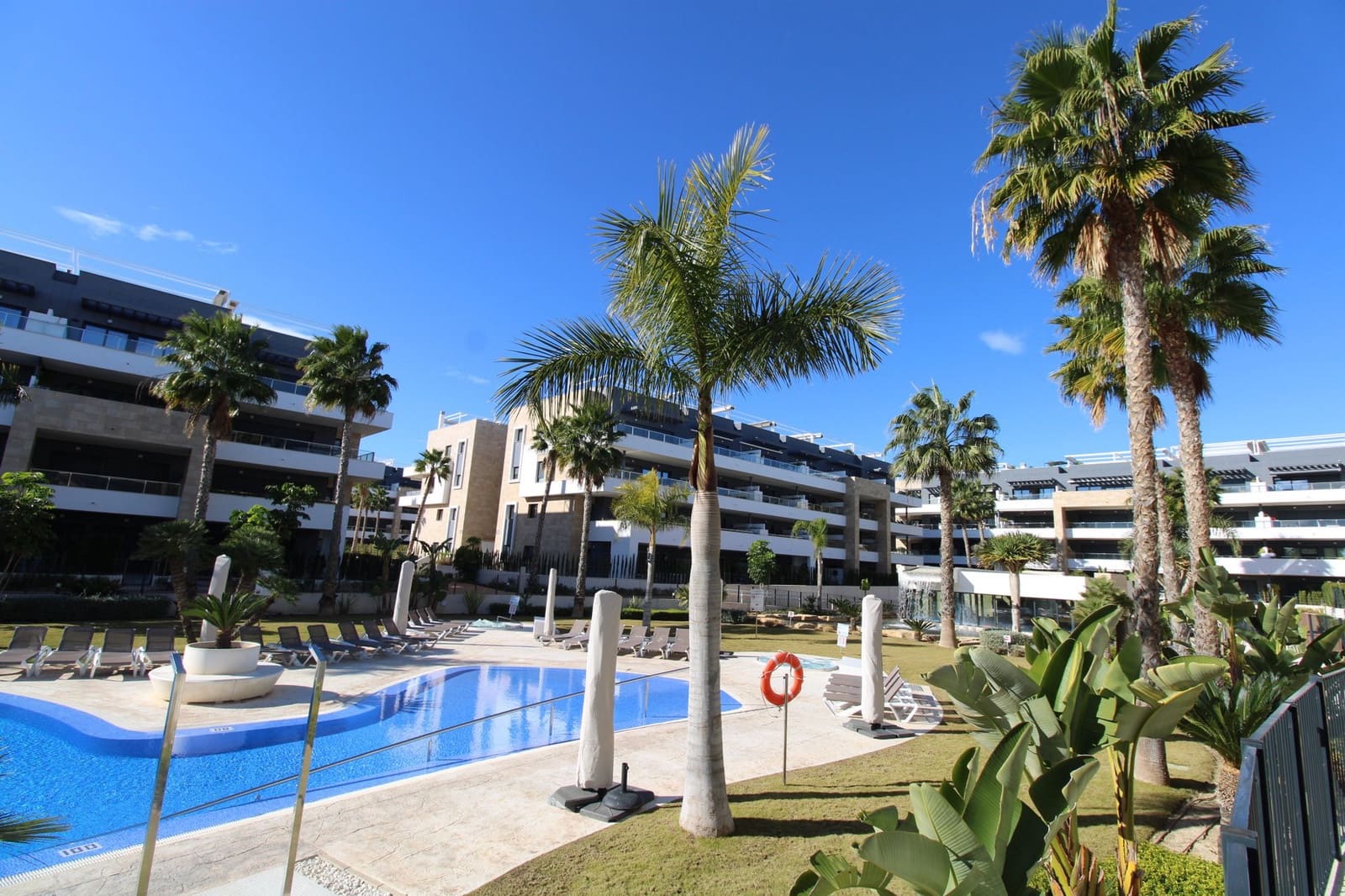 2 slaapkamer Penthouse te koop in Playa Flamenca met zwembad - € 499.000 (Ref: 9548886)