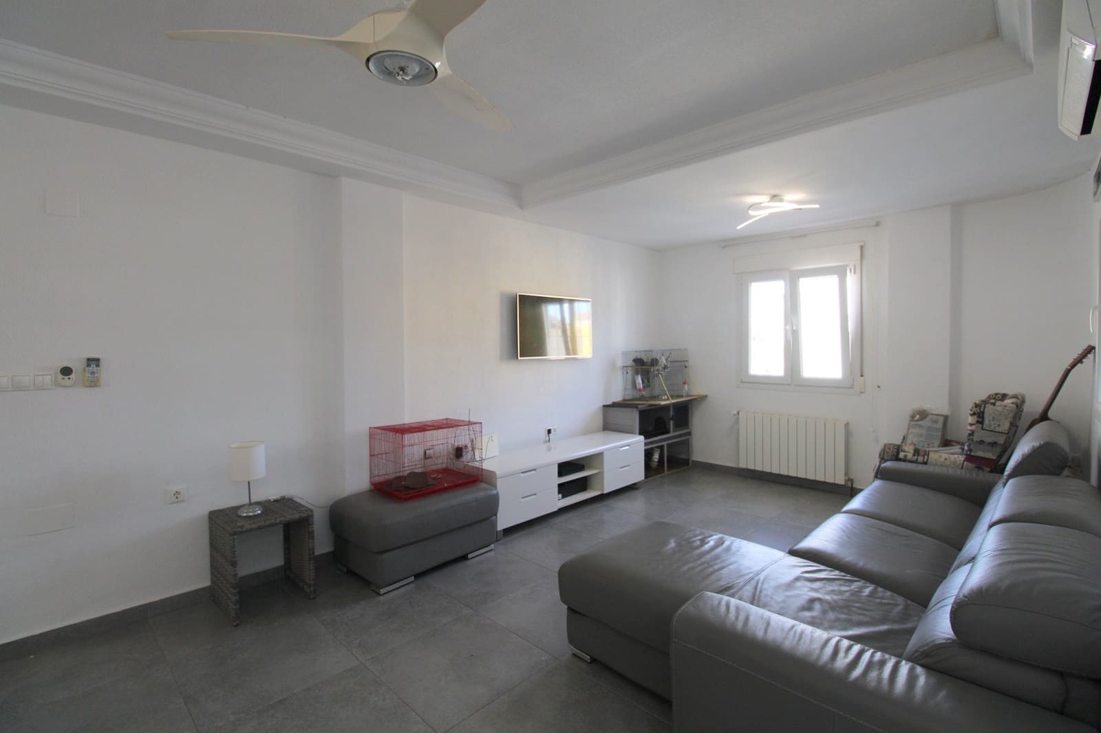 3 makuuhuone Huvila myytävänä paikassa Villamartin mukana uima-altaan - 385 000 € (Ref: 9548887)