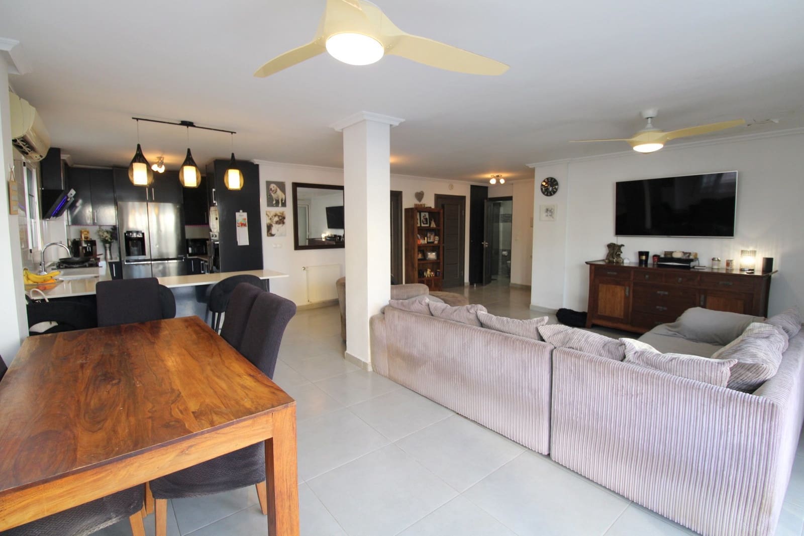 3 makuuhuone Huvila myytävänä paikassa Villamartin mukana uima-altaan - 385 000 € (Ref: 9548887)