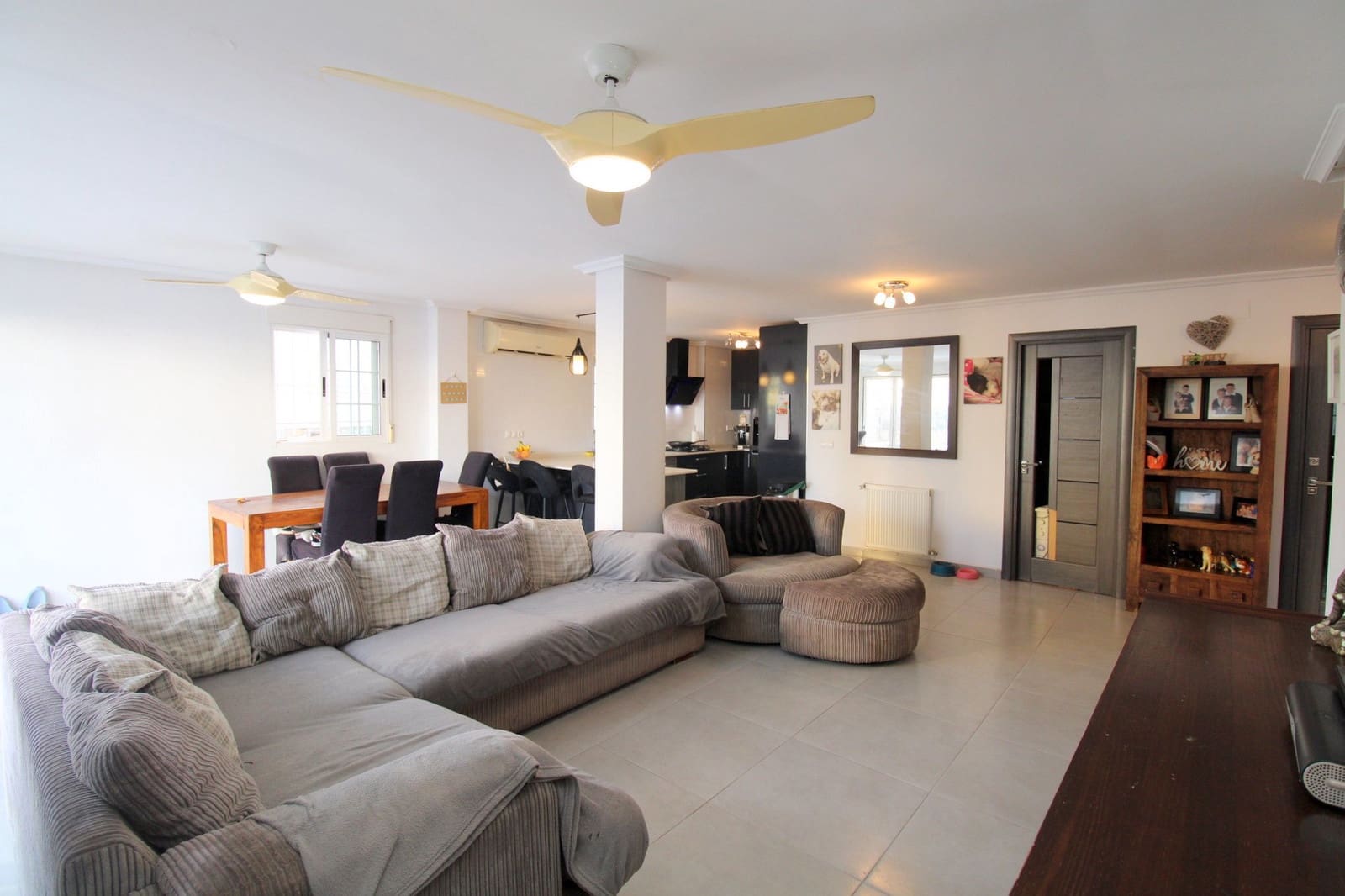 3 makuuhuone Huvila myytävänä paikassa Villamartin mukana uima-altaan - 385 000 € (Ref: 9548887)