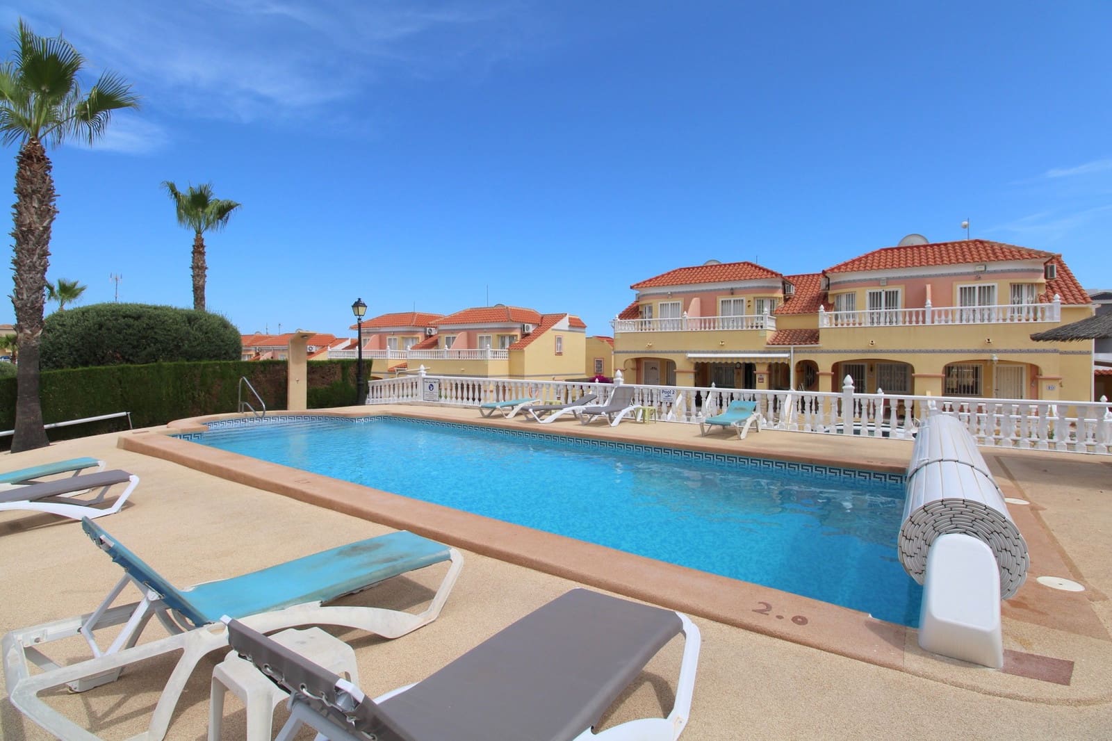 3 makuuhuone Huvila myytävänä paikassa Villamartin mukana uima-altaan - 385 000 € (Ref: 9548887)