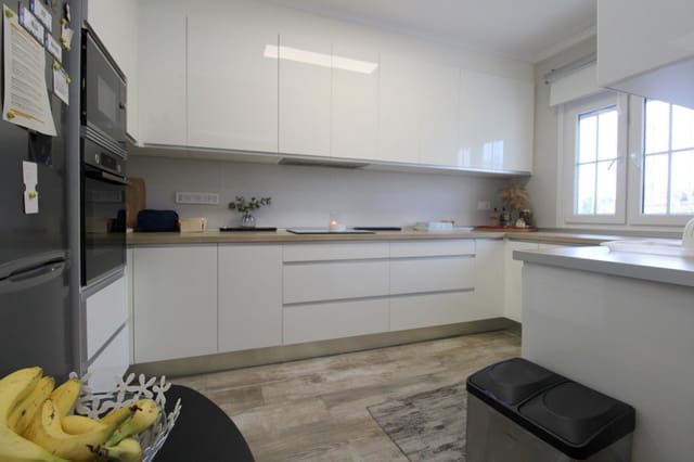 3 sypialnia Willa na sprzedaż w Villamartin, Orihuela z basenem - 410 000 € (Ref: 9548888)