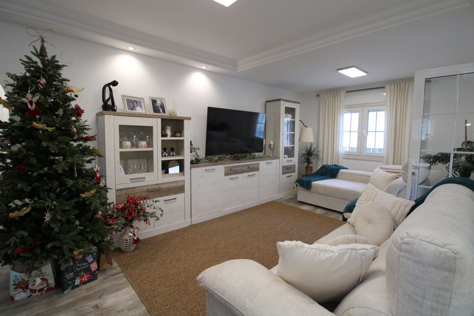 3 sypialnia Willa na sprzedaż w Villamartin z basenem - 410 000 € (Ref: 9548888)