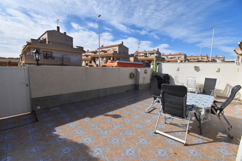 3 Zimmer Haus zu verkaufen in La Zenia mit Pool - 319.000 € (Ref: 9551027)