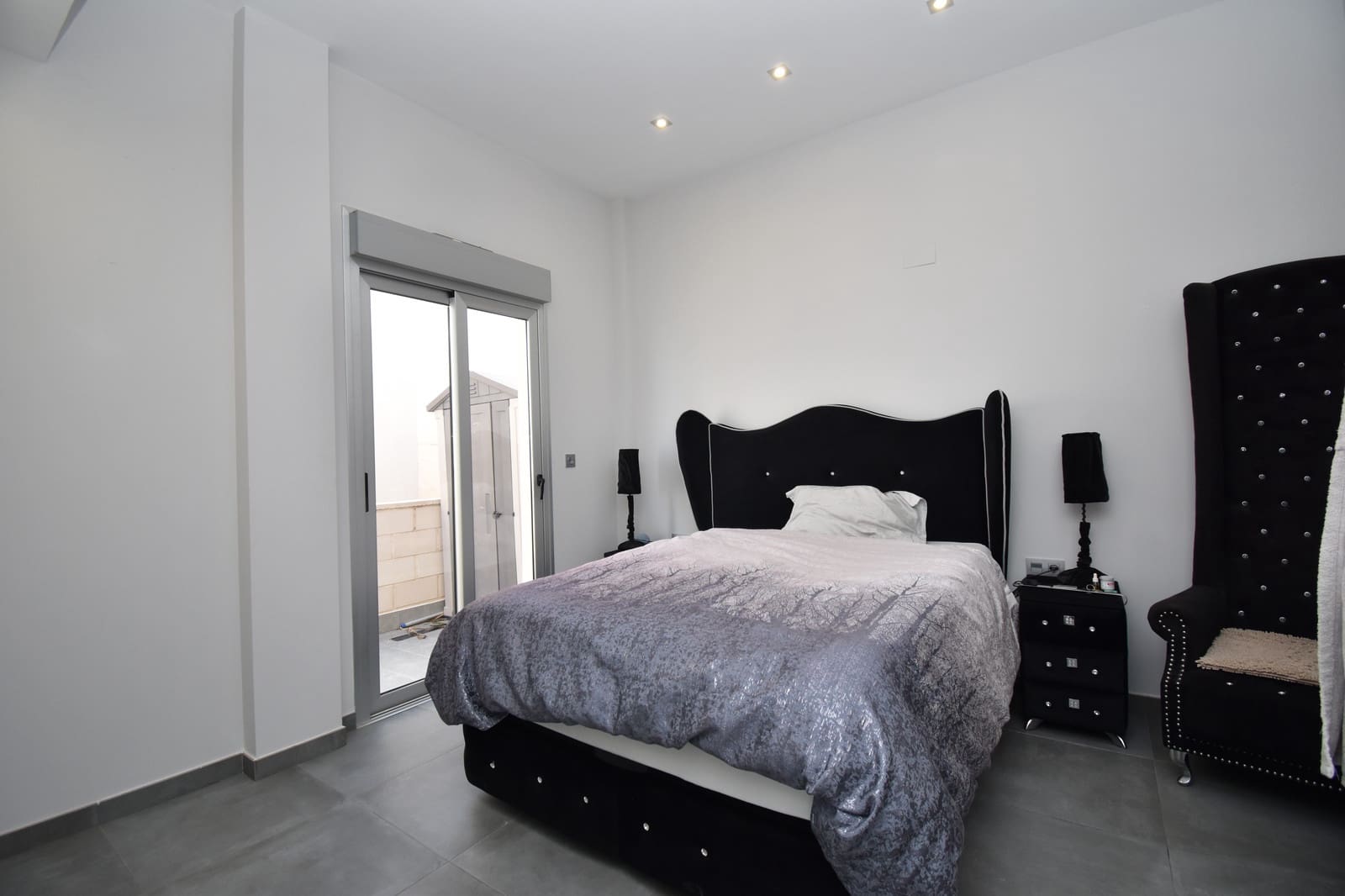 5 quarto Moradia para venda em Villamartin com piscina - 489 000 € (Ref: 9568175)