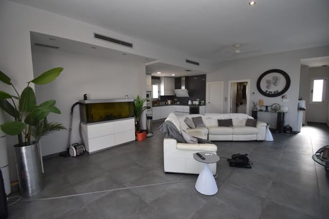 5 quarto Moradia para venda em Villamartin, Orihuela com piscina - 489 000 € (Ref: 9568175)