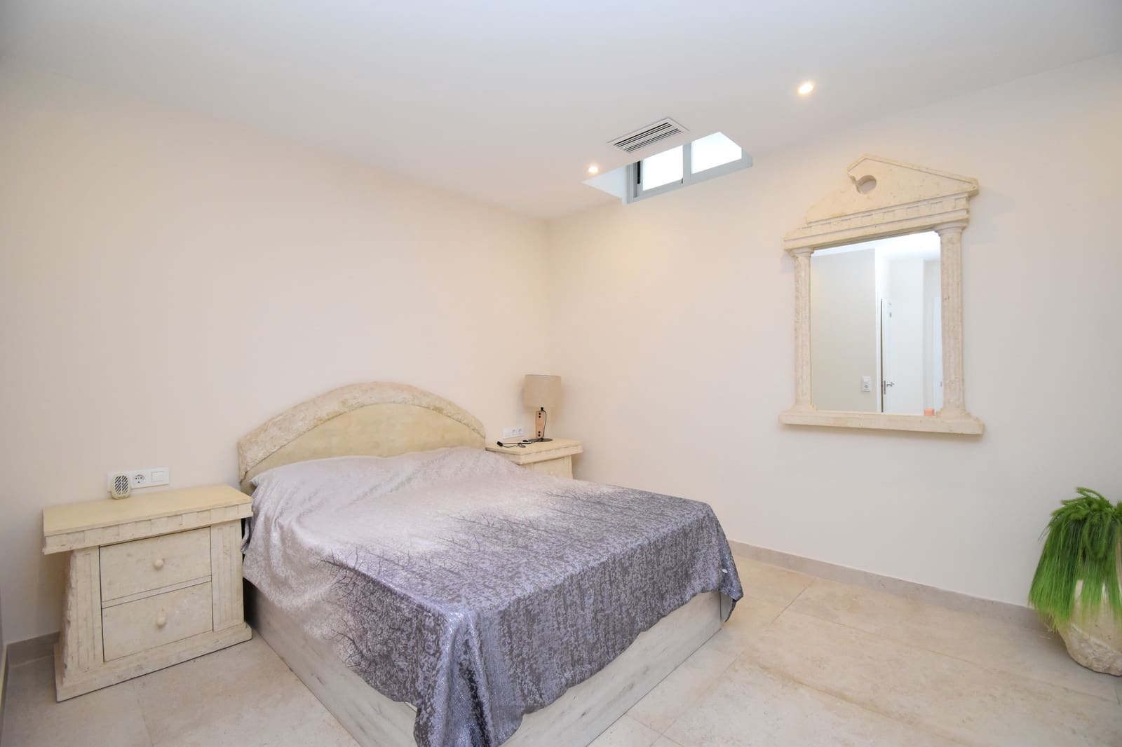 5 quarto Moradia para venda em Villamartin com piscina - 489 000 € (Ref: 9568175)