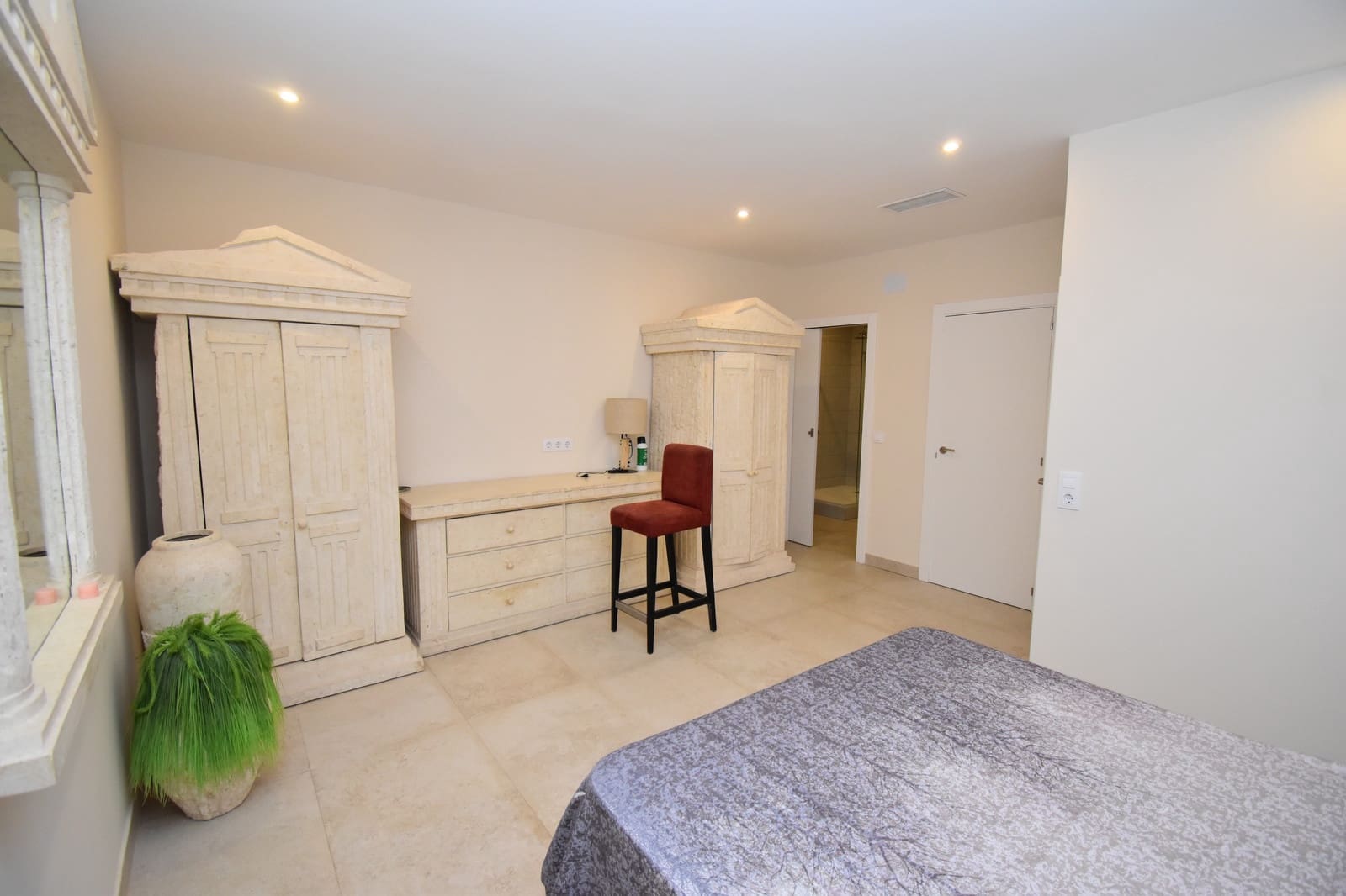 5 quarto Moradia para venda em Villamartin com piscina - 489 000 € (Ref: 9568175)