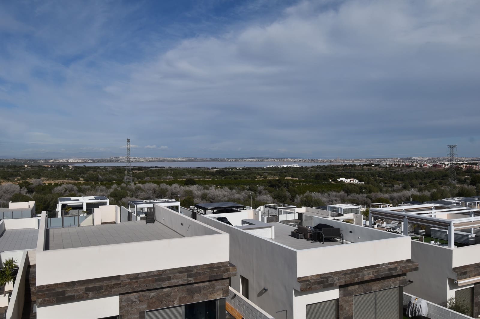 5 quarto Moradia para venda em Villamartin com piscina - 489 000 € (Ref: 9568175)