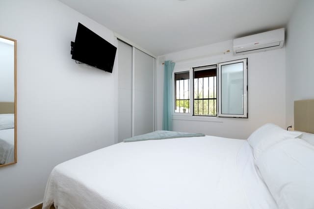 1 slaapkamer Appartement te koop in Villamartin, Orihuela met zwembad - € 124.995 (Ref: 9574040)