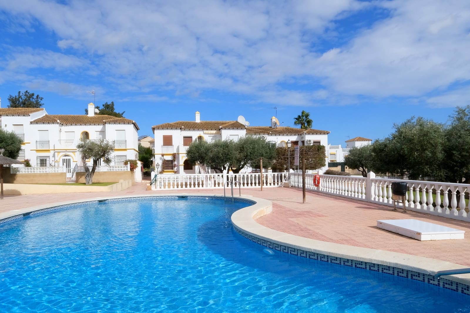 1 Zimmer Apartment zu verkaufen in Villamartin mit Pool - 124.995 € (Ref: 9574040)