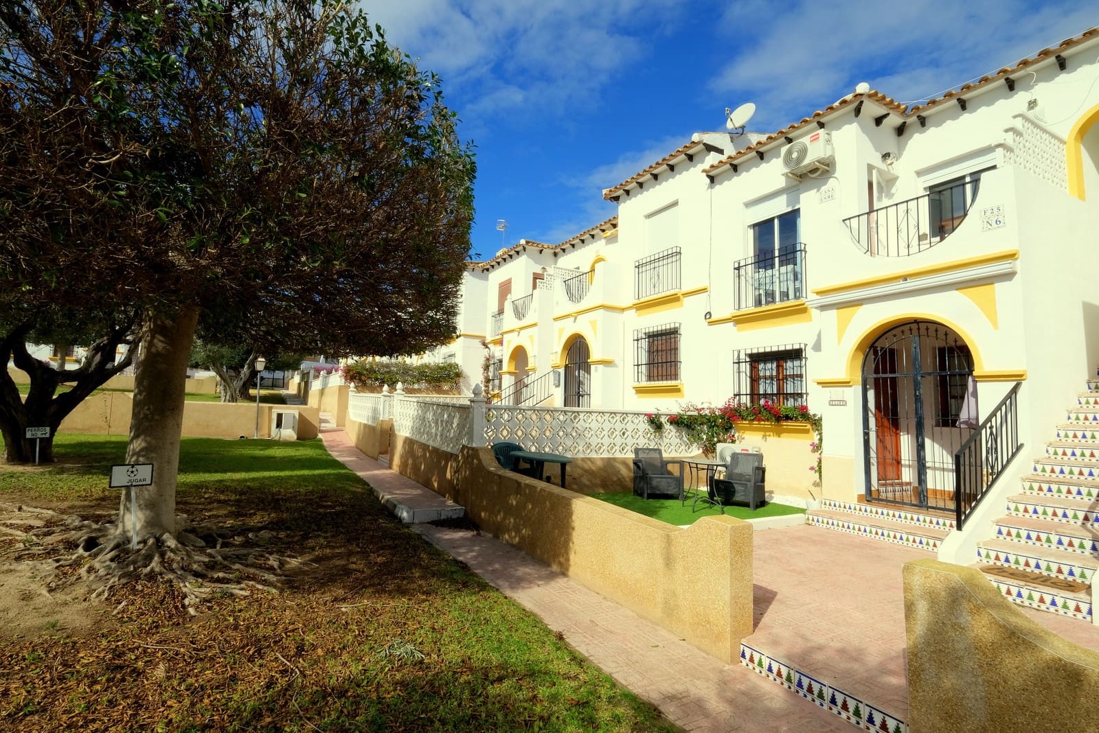 1 Zimmer Apartment zu verkaufen in Villamartin mit Pool - 124.995 € (Ref: 9574040)