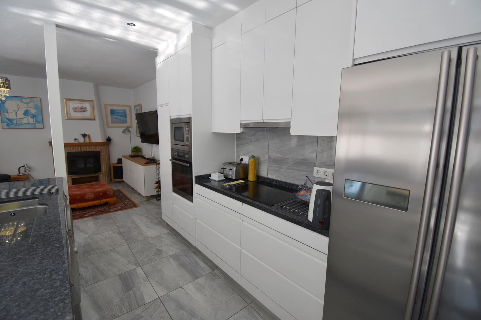 Chalet de 4 habitaciones en La Zenia en venta con piscina - 669.999 € (Ref: 9585911)