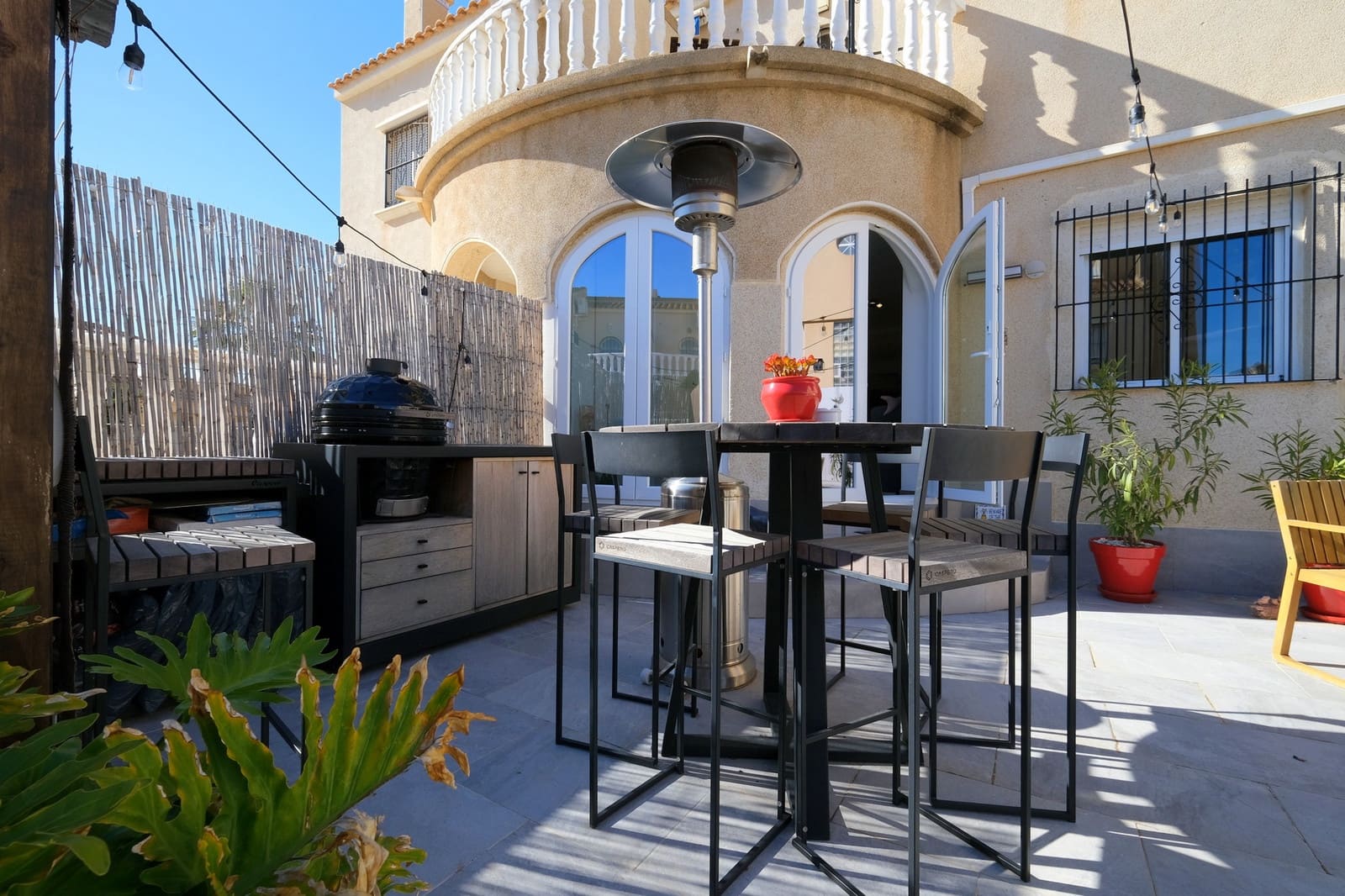 2 soveværelse Byhus til salg i Villamartin med swimmingpool - € 299.999 (Ref: 9585912)