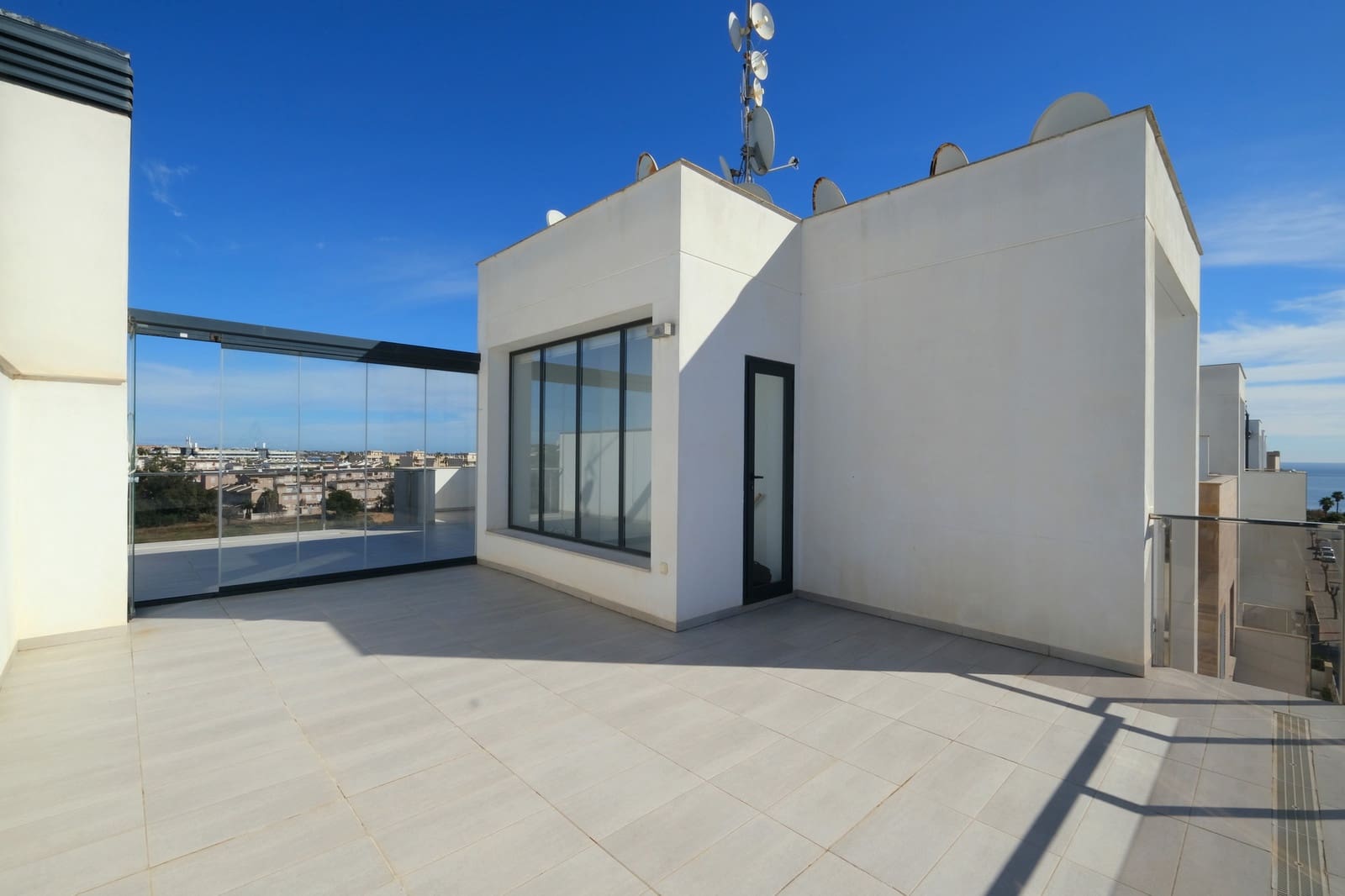 2 camera da letto Attico in vendita in Mil Palmeras con piscina - 429.995 € (Rif: 9590792)