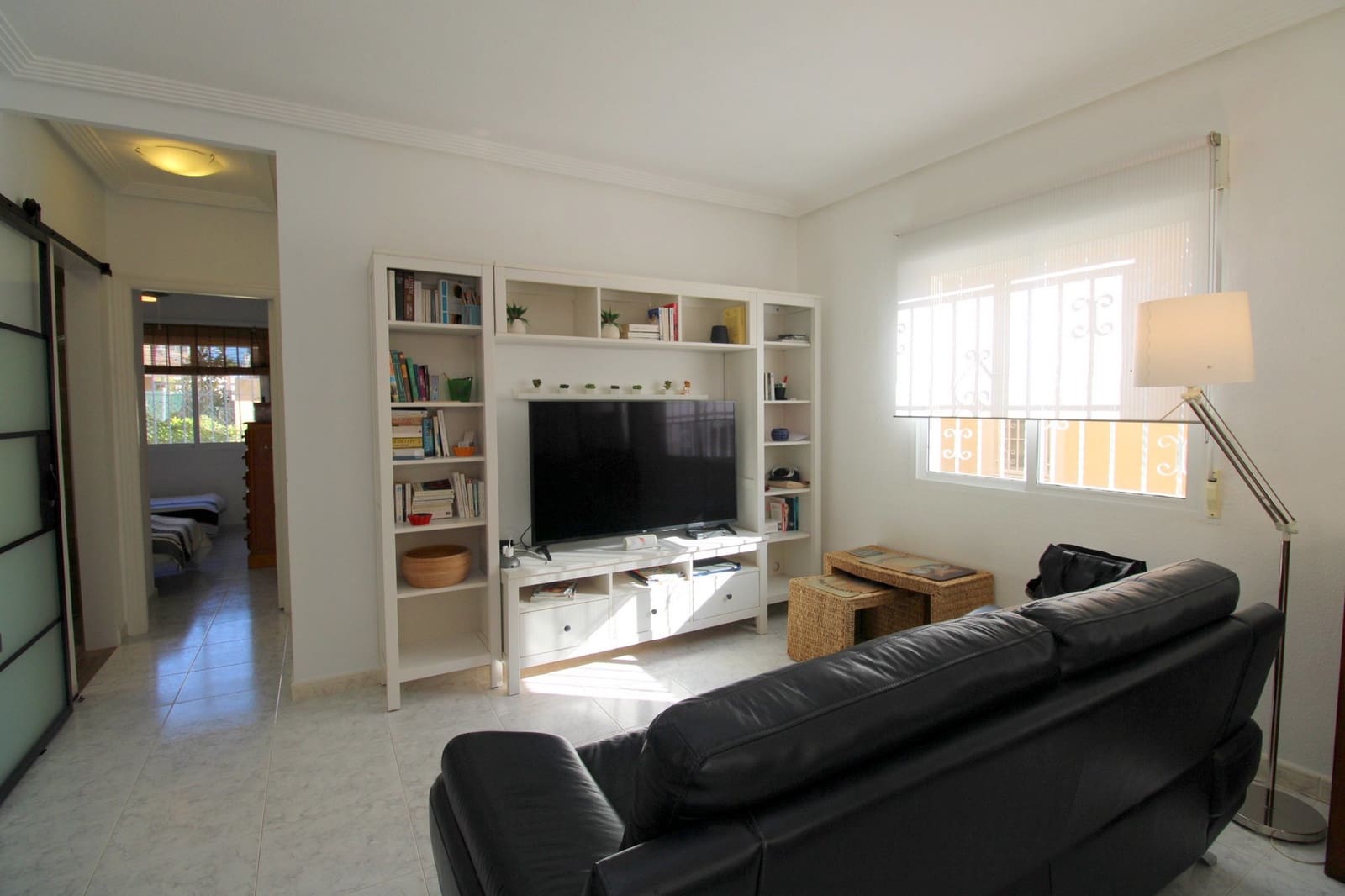 Chalet de 3 habitaciones en Villamartin en venta - 284.000 € (Ref: 9594761)