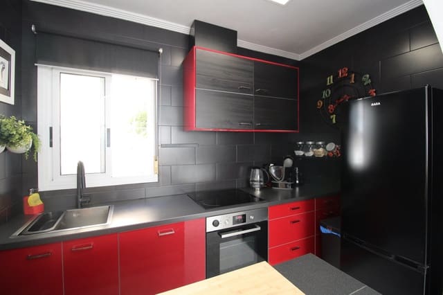 Chalet de 3 habitaciones en Villamartin, Orihuela en venta - 284.000 € (Ref: 9594761)