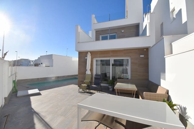 3 camera da letto Villa in vendita in San Pedro del Pinatar con piscina - 397.000 € (Rif: 9594762)