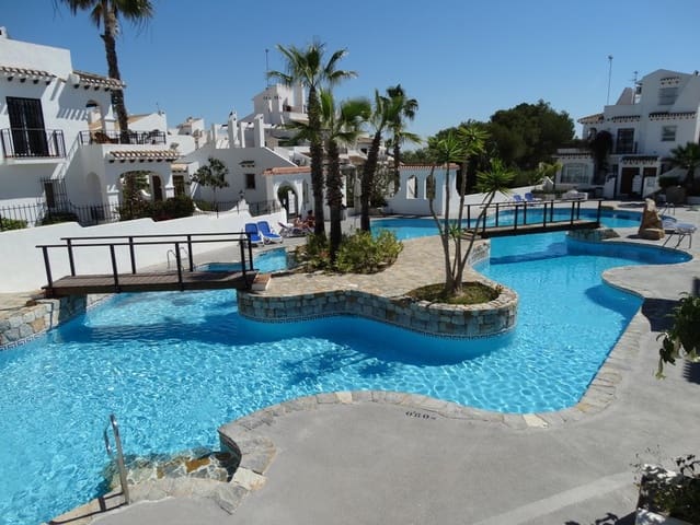 2 sovrum Hus till salu i Villamartin, Orihuela med pool - 219 999 € (Ref: 9607575)