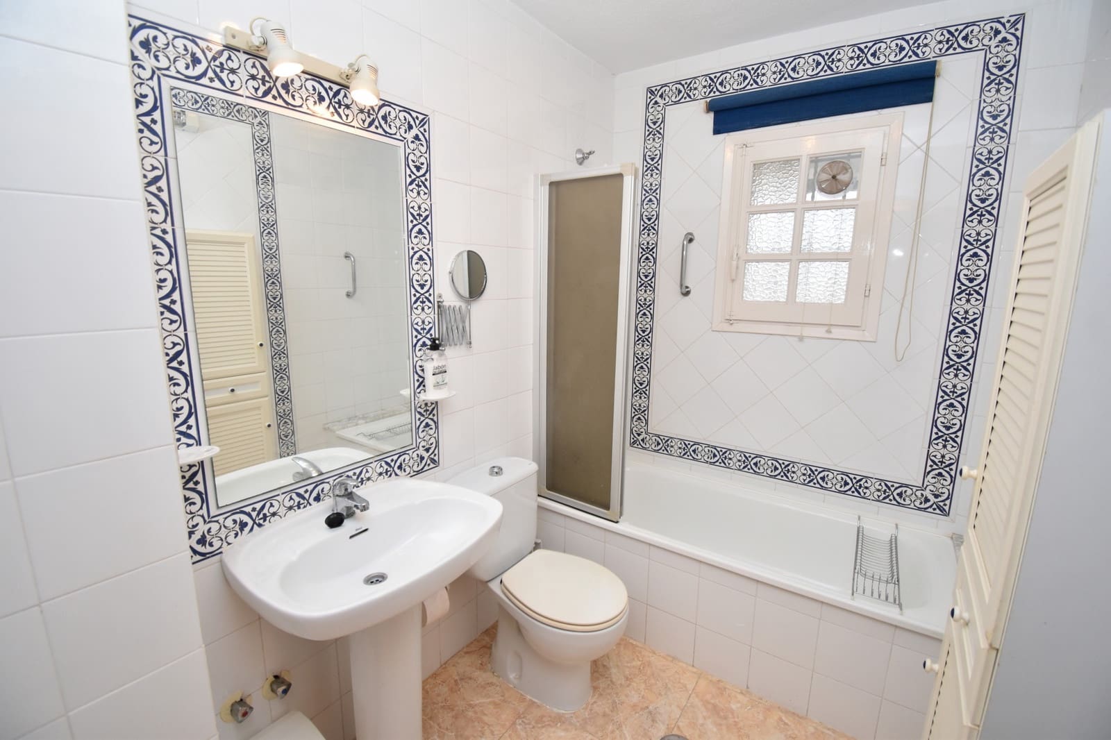 2 sovrum Hus till salu i Villamartin med pool - 219 999 € (Ref: 9607575)