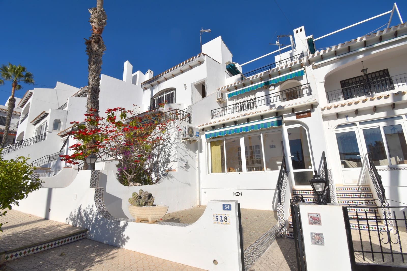 2 sovrum Hus till salu i Villamartin med pool - 219 999 € (Ref: 9607575)