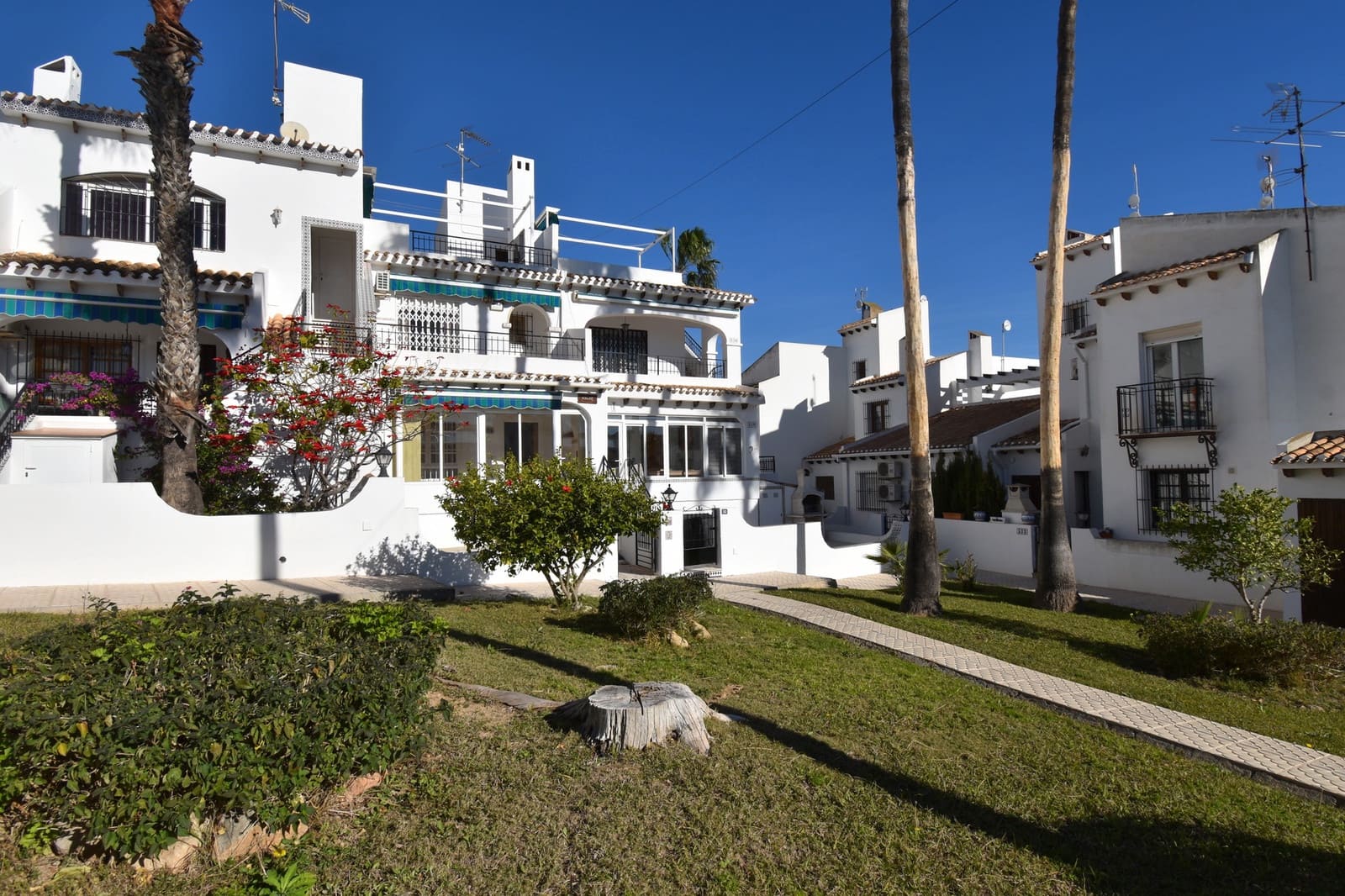 2 sovrum Hus till salu i Villamartin med pool - 219 999 € (Ref: 9607575)