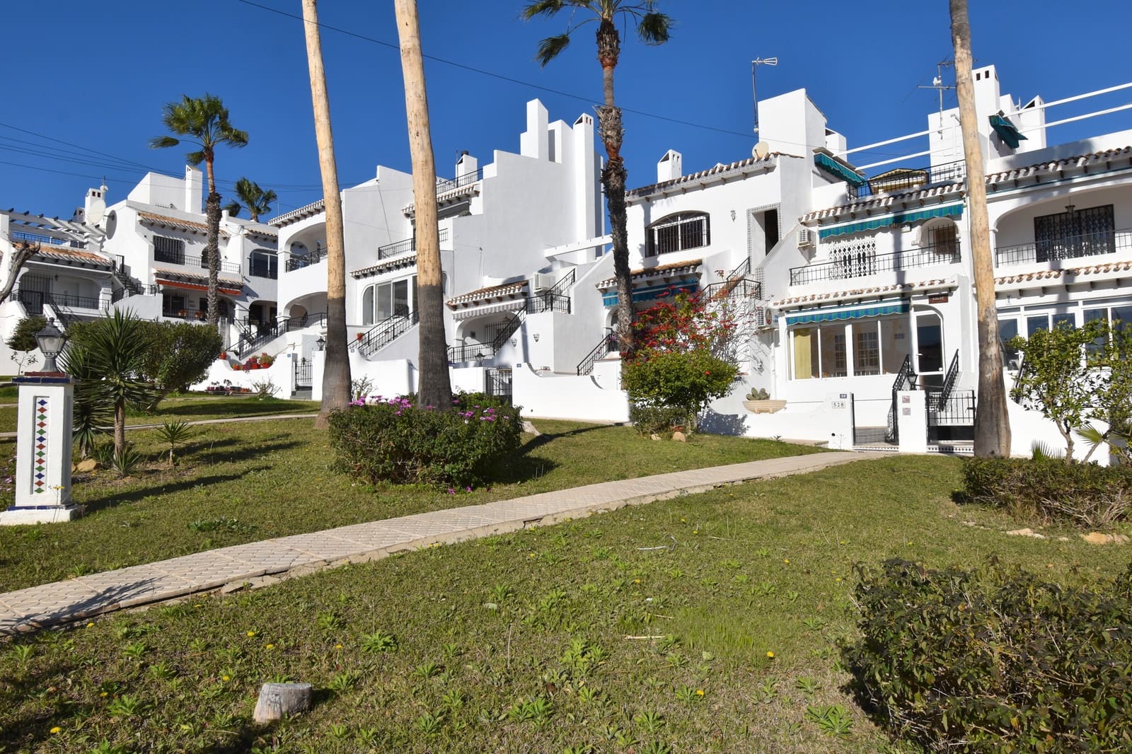 2 sovrum Hus till salu i Villamartin med pool - 219 999 € (Ref: 9607575)