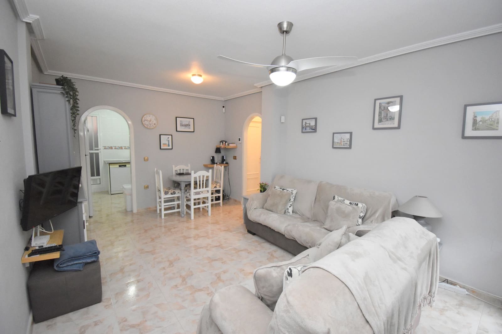 2 bedroom Apartment for sale in Villamartin with pool - € 129,999 (Ref: 9607576)