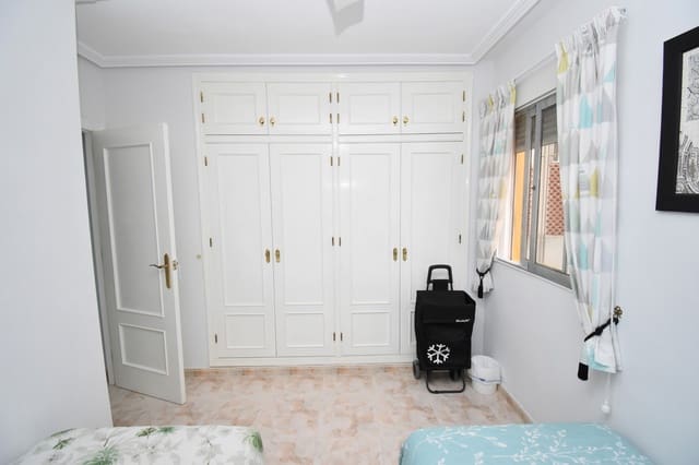 2 bedroom Apartment for sale in Villamartin, Orihuela with pool - € 129,999 (Ref: 9607576)