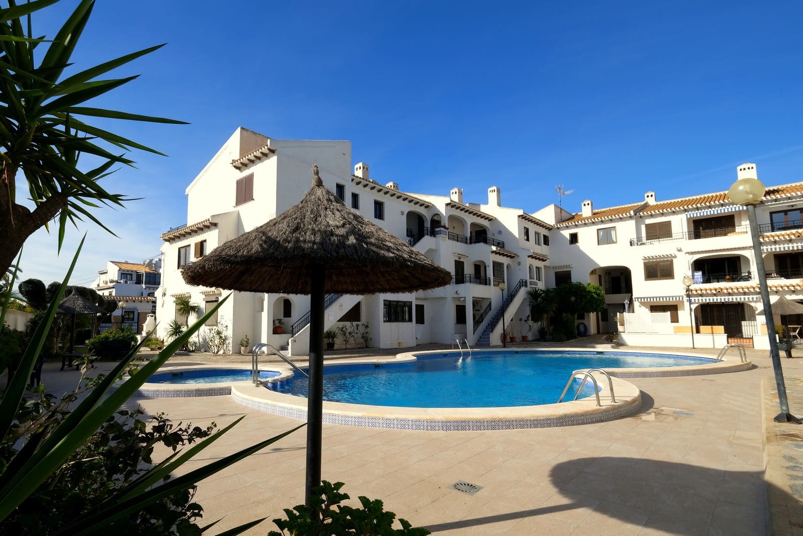 1 bedroom Apartment for sale in Playa Flamenca with pool - € 135,000 (Ref: 9611156)