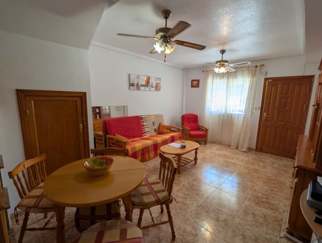 Casa de 2 habitaciones en Punta Prima, Torrevieja en venta con piscina - 169.999 € (Ref: 9611157)