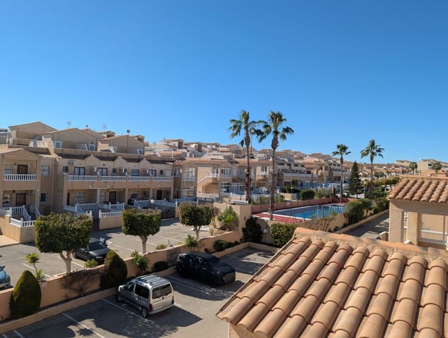 Casa de 2 habitaciones en Punta Prima, Torrevieja en venta con piscina - 169.999 € (Ref: 9611157)