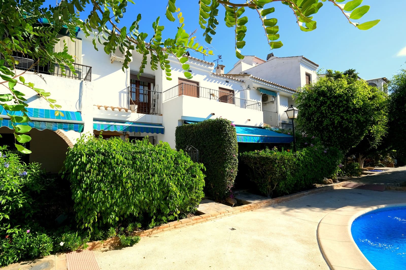 2 bedroom Townhouse for sale in San Miguel de Salinas with pool - € 159,995 (Ref: 9637208)