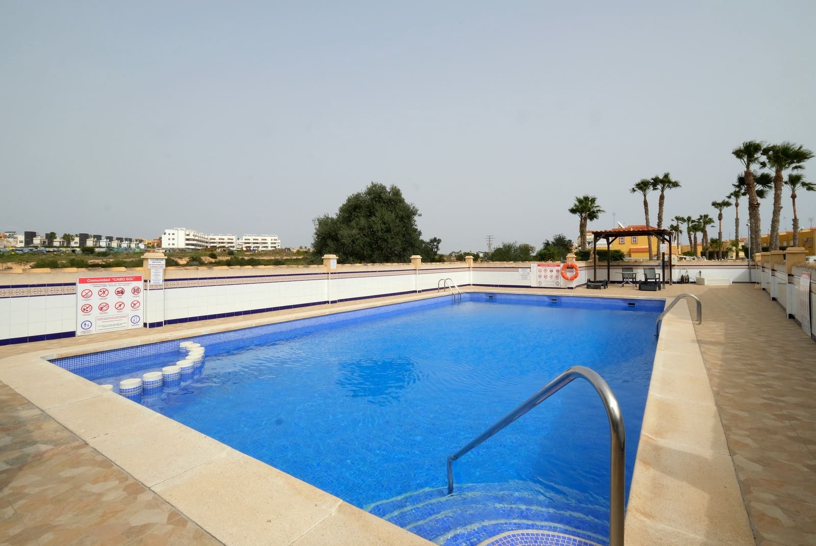 2 Zimmer Penthouse zu verkaufen in Cabo Roig mit Pool - 145.000 € (Ref: 9647836)