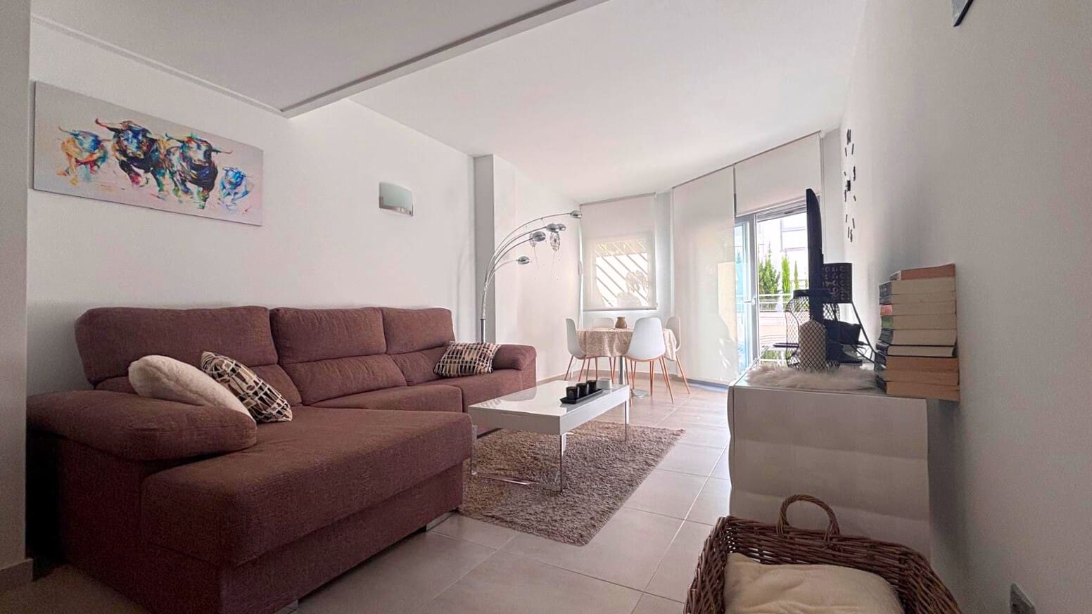 Apartamento de 2 habitaciones en Torrevieja en venta con piscina - 253.000 € (Ref: 9647837)