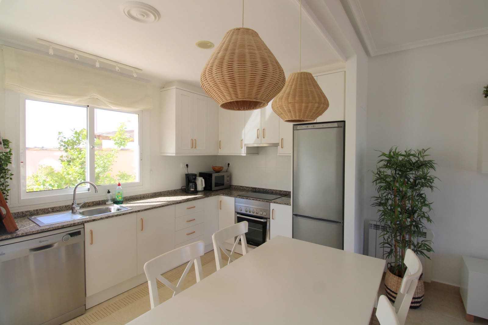 Casa de 3 habitaciones en El Carmoli en venta - 235.000 € (Ref: 9647838)