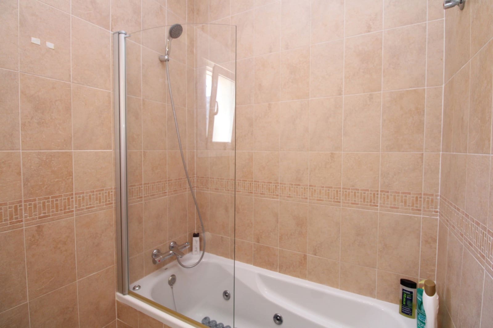 Casa de 3 habitaciones en El Carmoli en venta - 235.000 € (Ref: 9647838)