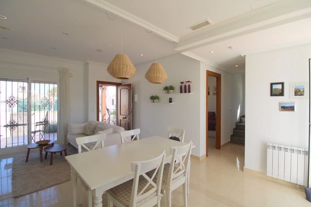 Casa de 3 habitaciones en El Carmoli, Cartagena en venta - 235.000 € (Ref: 9647838)