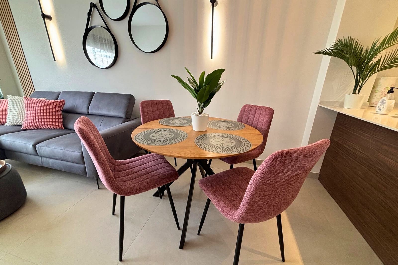 2 slaapkamer Appartement te koop in Torrevieja met zwembad - € 349.000 (Ref: 9651263)